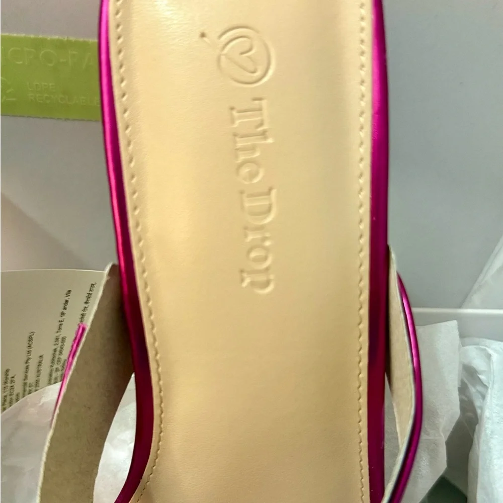 NWT Women’s The Drop Pink Metallic Two Strap 3” Heel Block Sandals